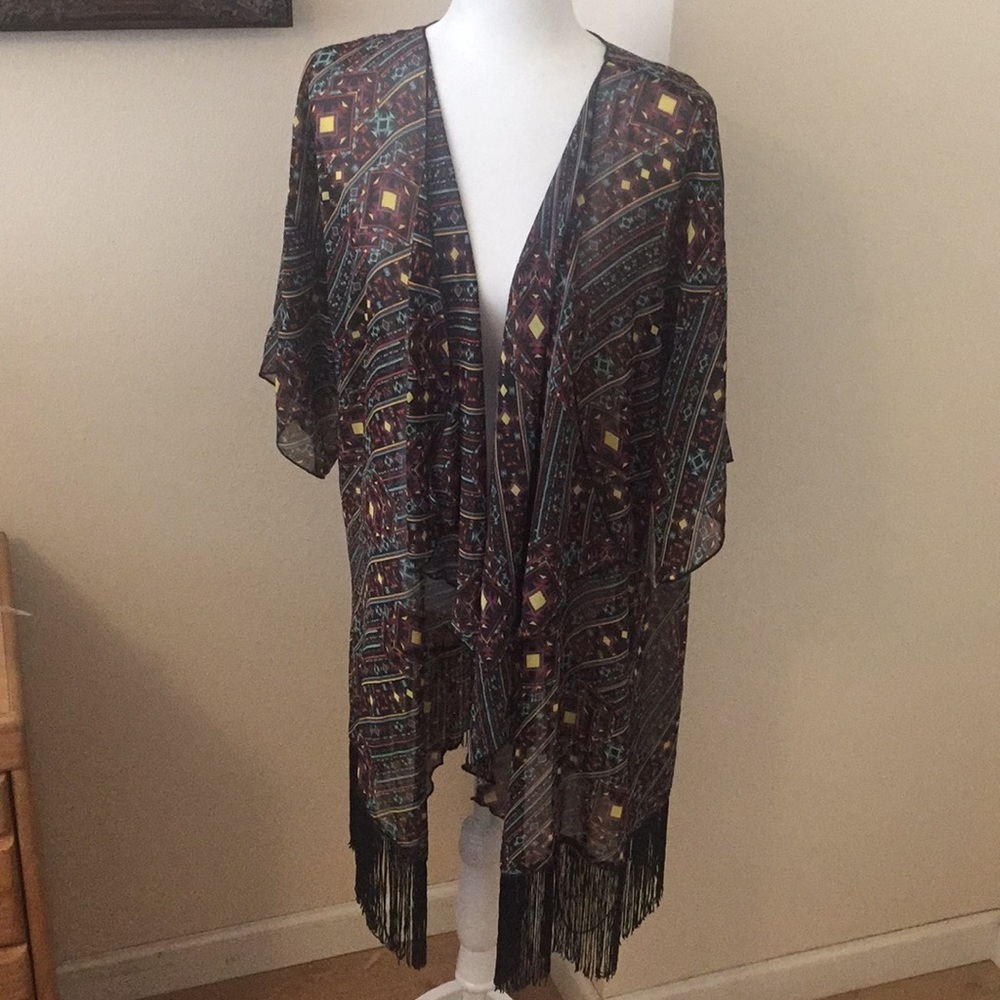 L LuLaRoe Monroe‎ Fringe Kimono BB31 950